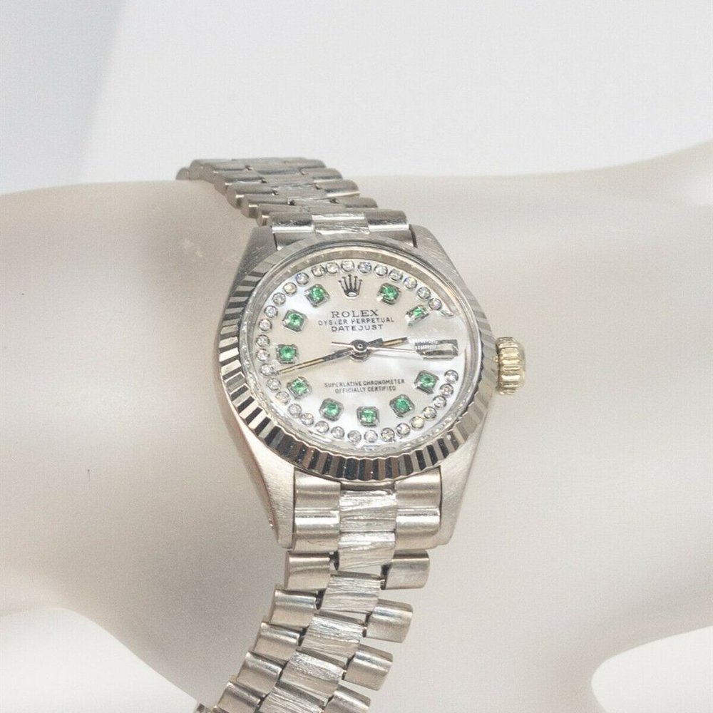 18K WHITE PRESIDENT LADIES DIAMOND EMERALD WATCH!